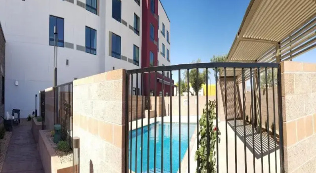 Четырёхместный номер Standard Courtyard by Marriott Las Cruces at NMSU