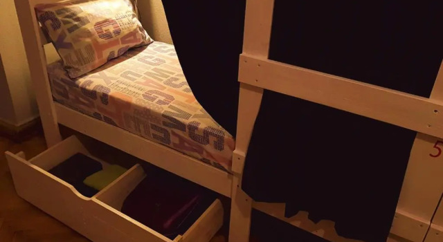 Bett im Wohnheim Булгакоff