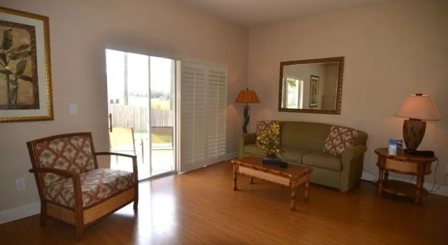 Коттедж 3500cal Stunning Town Home In Regal Plams