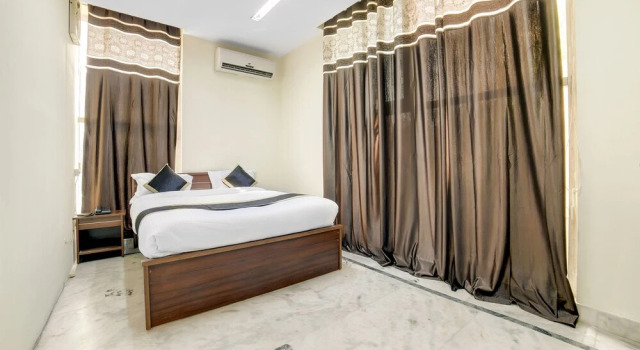 Oyo 14730 Shiv Shakti Residency