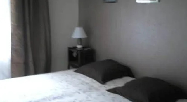 La Maison des Grenouillettes, Prenota Hotel Polliat 