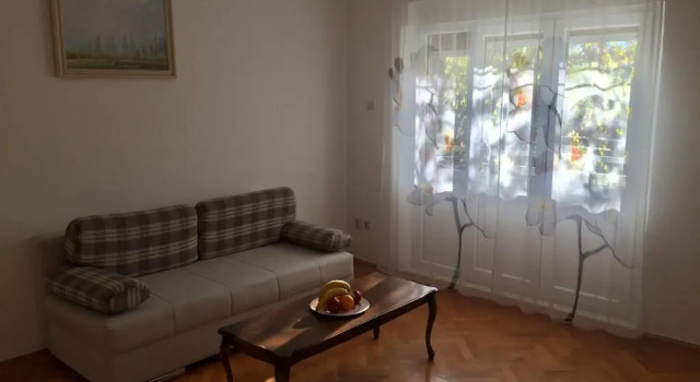 Apartment Stipe, Prenota Appartamento Splitska 