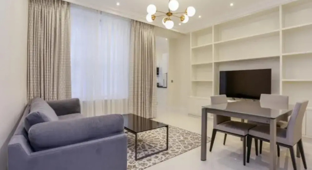 Luxury Mayfair 1 bed Apartment With A C