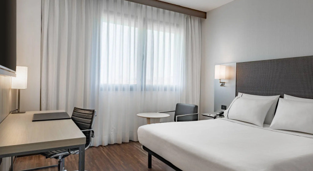 Двухместный номер Standard AC Hotel Bologna by Marriott