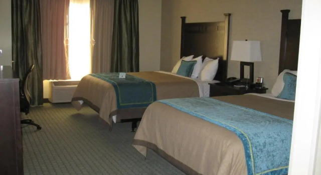 Люкс Little Missouri Inn & Suites New Town