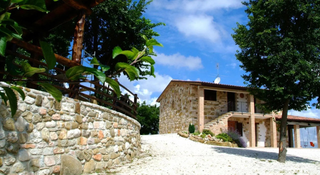 Timeless villa in Cagli with garden and swimming pool, Rezervovat Vila Cagli 