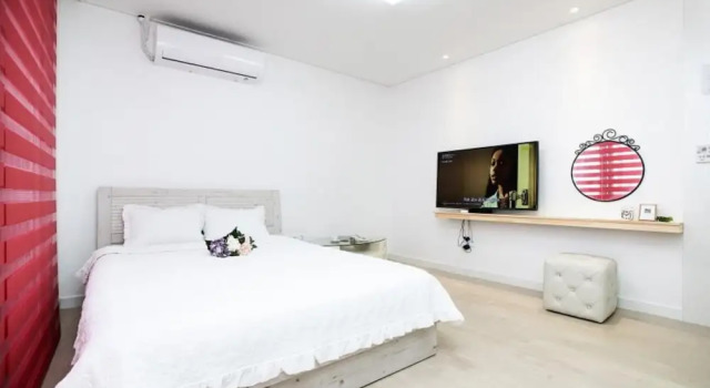Samcheok Blue Pearl Pension, Boek Hotel Hotels in Gangwon-Do met parkeren, Parkeren
