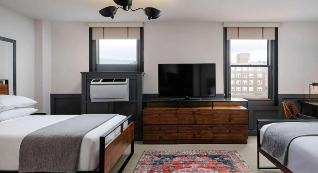 Четырёхместный номер Deluxe Hotel Morgan a Wyndham Hotel