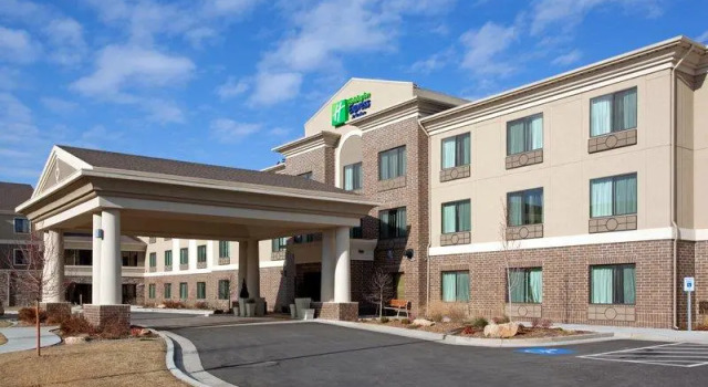 Кровать в общем номере Holiday Inn Express West Valley City by IHG