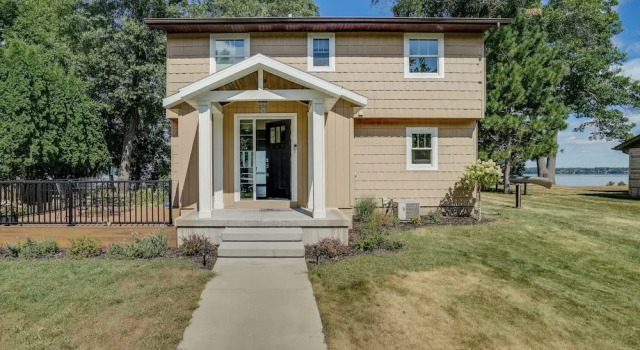 Коттедж Lakefront Chippewa Falls Haven w/ Private Deck!