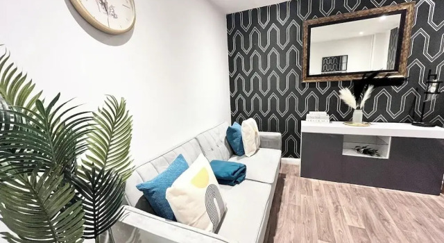 House - Sleeps 10 - Parking - Garden, Забронировать Отель Отели Англии 3 звезды, 3*