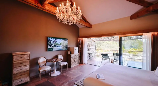 Двухместный номер Prestige Le Hameau Des Pesquiers Ecolodge & Spa, Curio Collection By Hilton