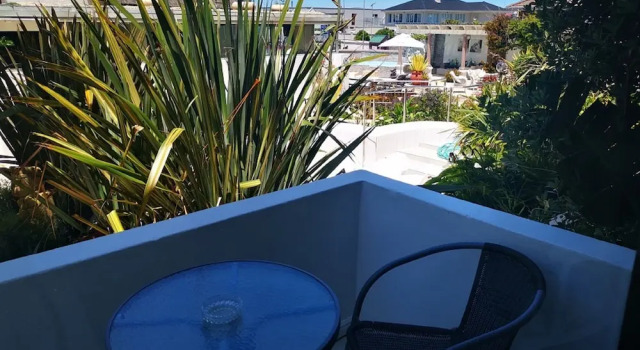 Семейный номер Standard Цокольный этаж с видом на сад Misty Waves Boutique Hotel