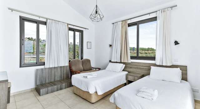 Rodzinna willa 4 pokoje z widokiem na morze Platzia Beach Villas