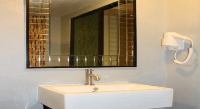 Yasinee Bed&Breakfast, Забронировать Отель Кхлонгтей Бангкок, рядом с Парк Бенчакити