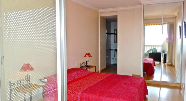 Large Light and Modern 2 Bedroomed Apartment in Cannes With Sea Views Pool and Lovely Terrace - 1503