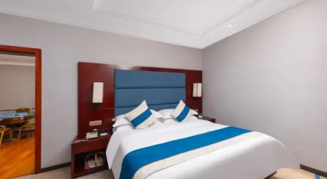 Люкс Standard Jiahua Business Hotel