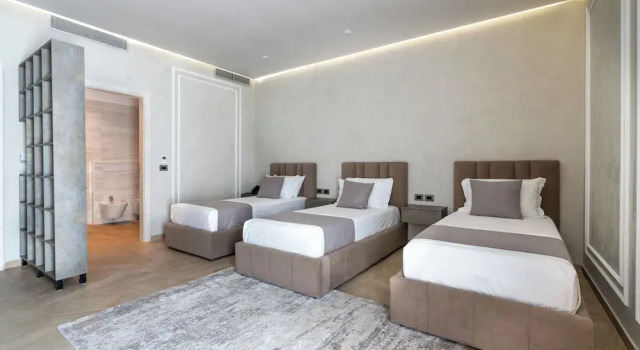 Трёхместный номер Deluxe Hotel Plaza Berat