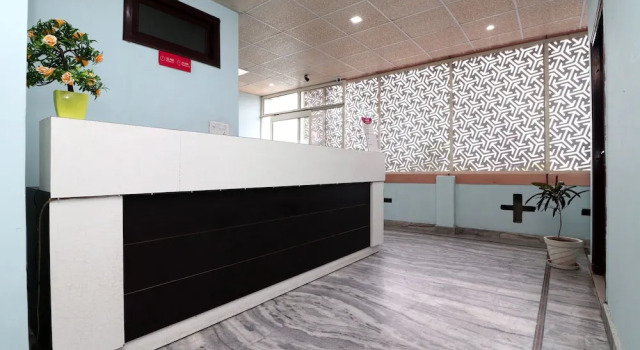 OYO 16109 Hotel Ayaan, Réserver Hôtel Bareli Uttar Pradesh