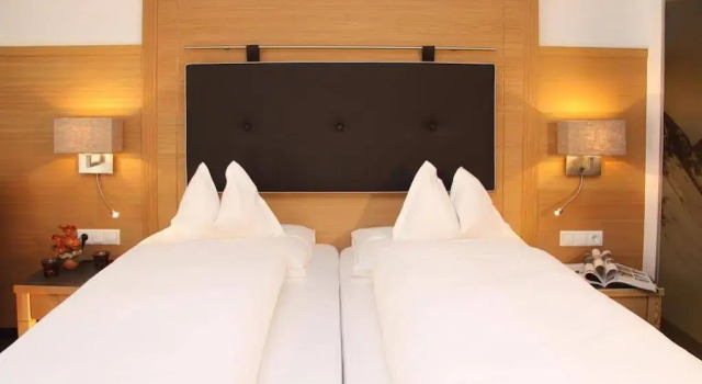 Haus Hohenfels, Забронировать Отель Отели Тироля 3 звезды, 3*