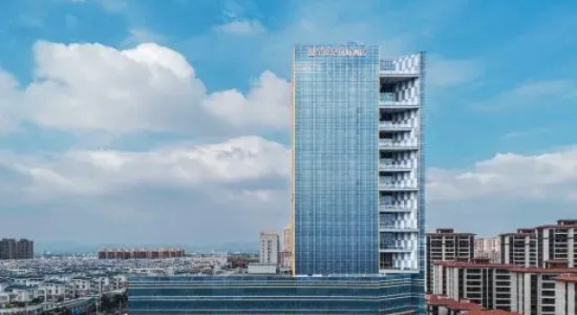 Golden Century International Hotel, Book Hotel Hoteller i Wuwei med pool, Swimmingpool