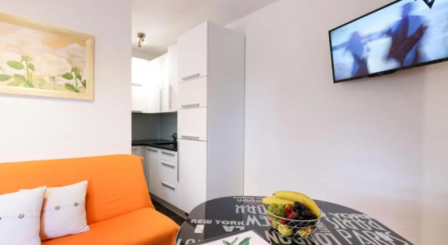 Studio Apartment Maslina, Забронировать Апартаменты/квартира Карин Горни 