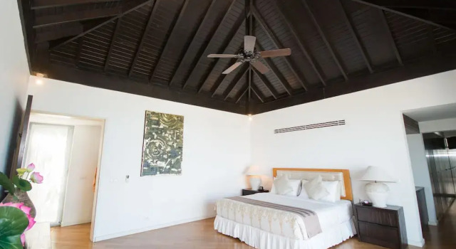 Вилла Beautiful 3-Bedroom Villa at Surin Beach