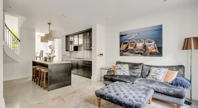 Коттедж Elegant 3bed House w Garden - Belgravia Sloane Sq