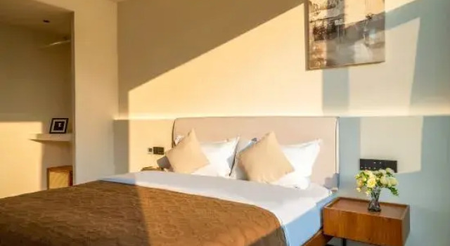 Семейный люкс с видом на озеро Xiangwang Lake View Vacation Homestay (Puzhehei Scenic Area Branch)