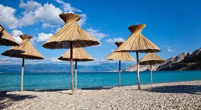 House Sunny Rock, Varaa Hotelli Hotellit Kvarner Islands uima-altaalla, Uima-allas