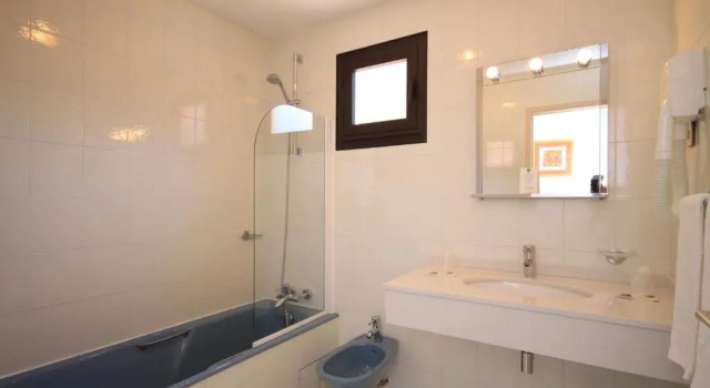 Трёхместный номер Standard с видом на море Hôtel Le Romantique