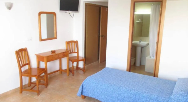 Hostal Residencia Nicolau, Book Hotel Sant Antoni de Portmany 