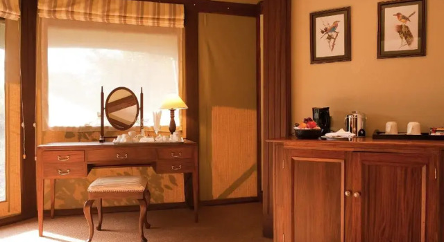Номер Deluxe Lake Elmenteita Serena Camp