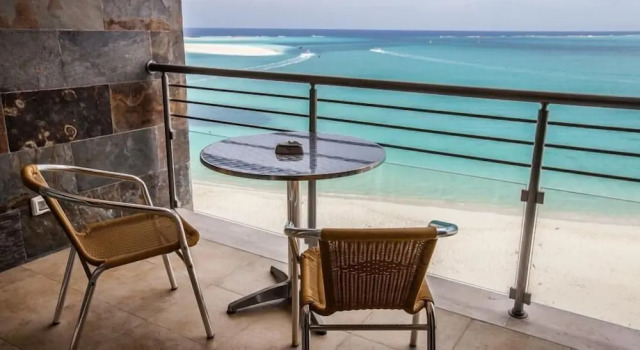 Двухместный номер Standard с балконом и с видом на море Beau Site Belle Vue Hotel