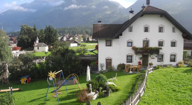 Ortnerhof, Забронировать Отель Отели Гайс с парковкой, Парковка