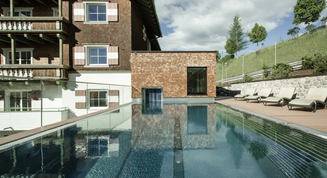 Hotel Schwarzer Adler - Sport & Spa, Забронировать Отель Отели Санкт-Антон-ам-Арльберг с бассейном, рядом с Горнолыжный подъемник Гампенбан, Бассейн