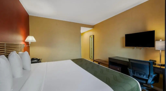 Номер Standard Quality Inn JFK Airport Rockaway Blvd