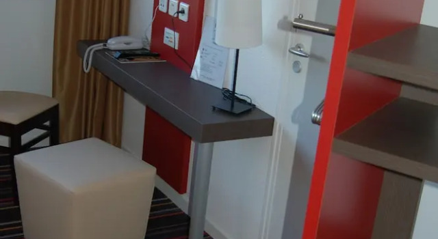 Четырёхместный люкс Standard ibis Styles Segre