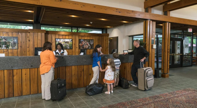 Williamsburg Woodlands Hotel & Suites, an official Colonial Williamsburg Hotel, Rezerwuj Hotel Williamsburg Wirginia
