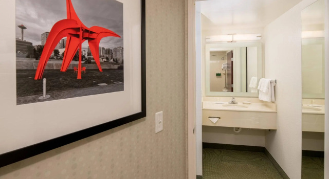 Четырёхместный люкс SpringHill Suites by Marriott Seattle Downtown/South Lake Union