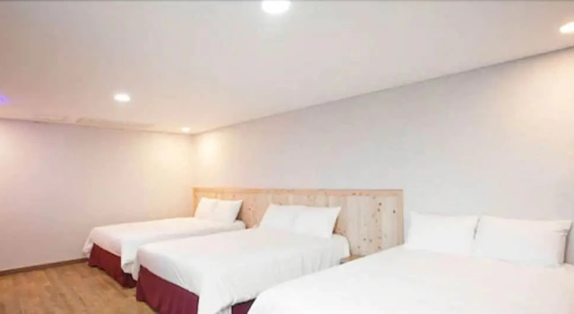Трёхместный номер Deluxe с видом на горы Hotel 52