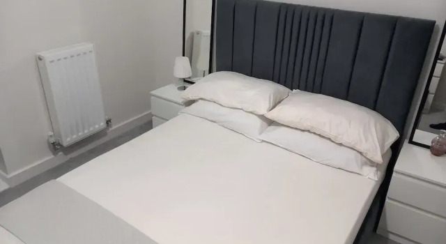 Tranquil Loughton Apartment Retreat, Varaa Huoneisto Asunnot kohteessa Merseyside, Huoneisto