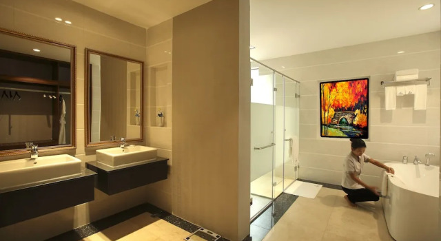 Люкс Horizon Lake View Resort Hotel