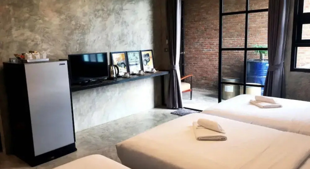 Трёхместный номер Standard с балконом Rumpai Loft Habitat