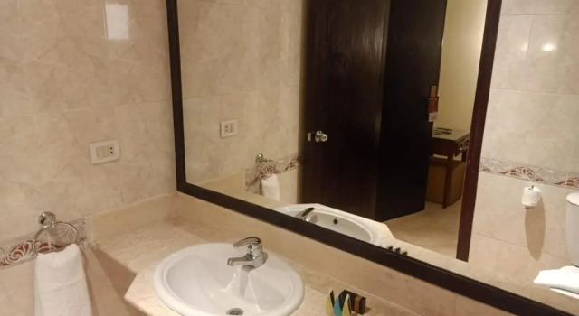 Номер Standard Golden Carven Hotel