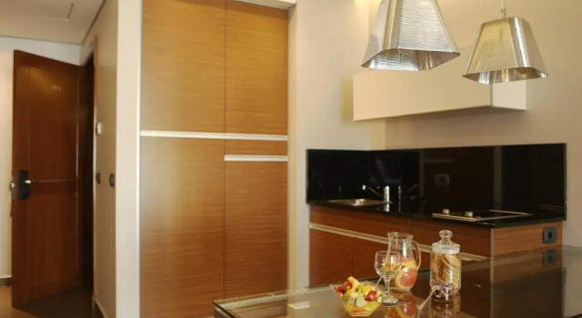 Люкс c 1 комнатой ParkTower Suites