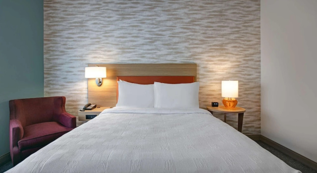 Люкс c 1 комнатой Home2 Suites By Hilton Milwaukee Downtown