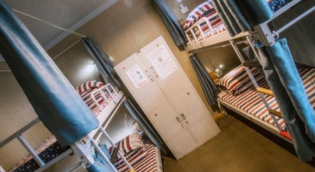 Кровать в общем номере (мужской номер) Yinchuan Floating International Youth Hostel (Xinhua Street Drum Tower Branch)