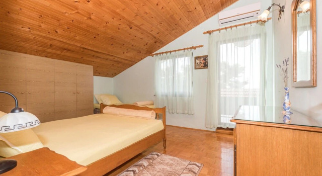 Stunning Home in Jadrija With Wifi and 1 Bedrooms, Забронировать Отель Отели в центре Ядрия, в центре