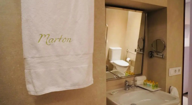 Номер Economy Marton Turisme de Interior